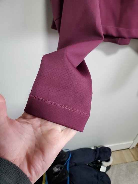 BORN PRIMITIVE Convertible Pullover Hoodie 1/2 Zip Cropped Sangria Women's XL - Picture 6 of 13